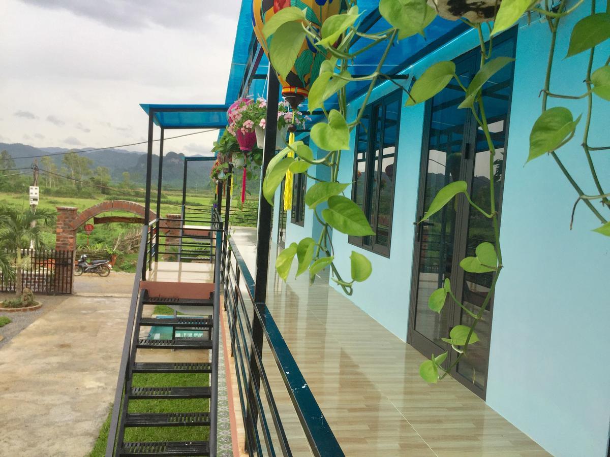 Sunshine Homestay 퐁냐 외부 사진