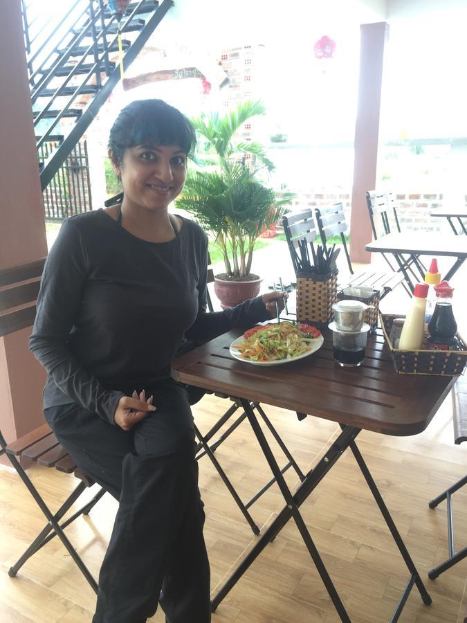 Sunshine Homestay 퐁냐 외부 사진