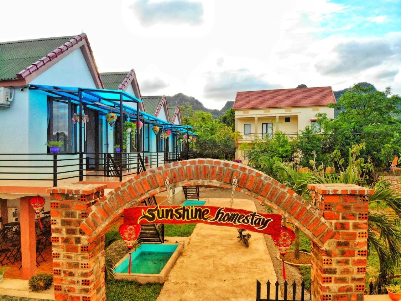 Sunshine Homestay 퐁냐 외부 사진