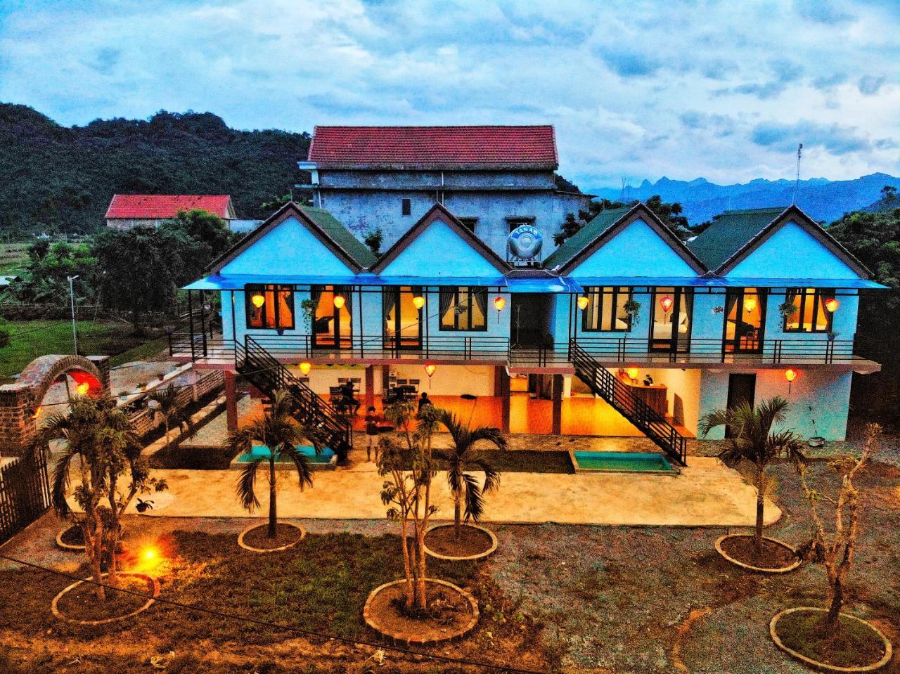 Sunshine Homestay 퐁냐 외부 사진