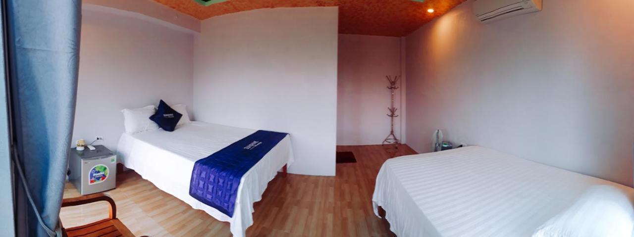 Sunshine Homestay 퐁냐 외부 사진